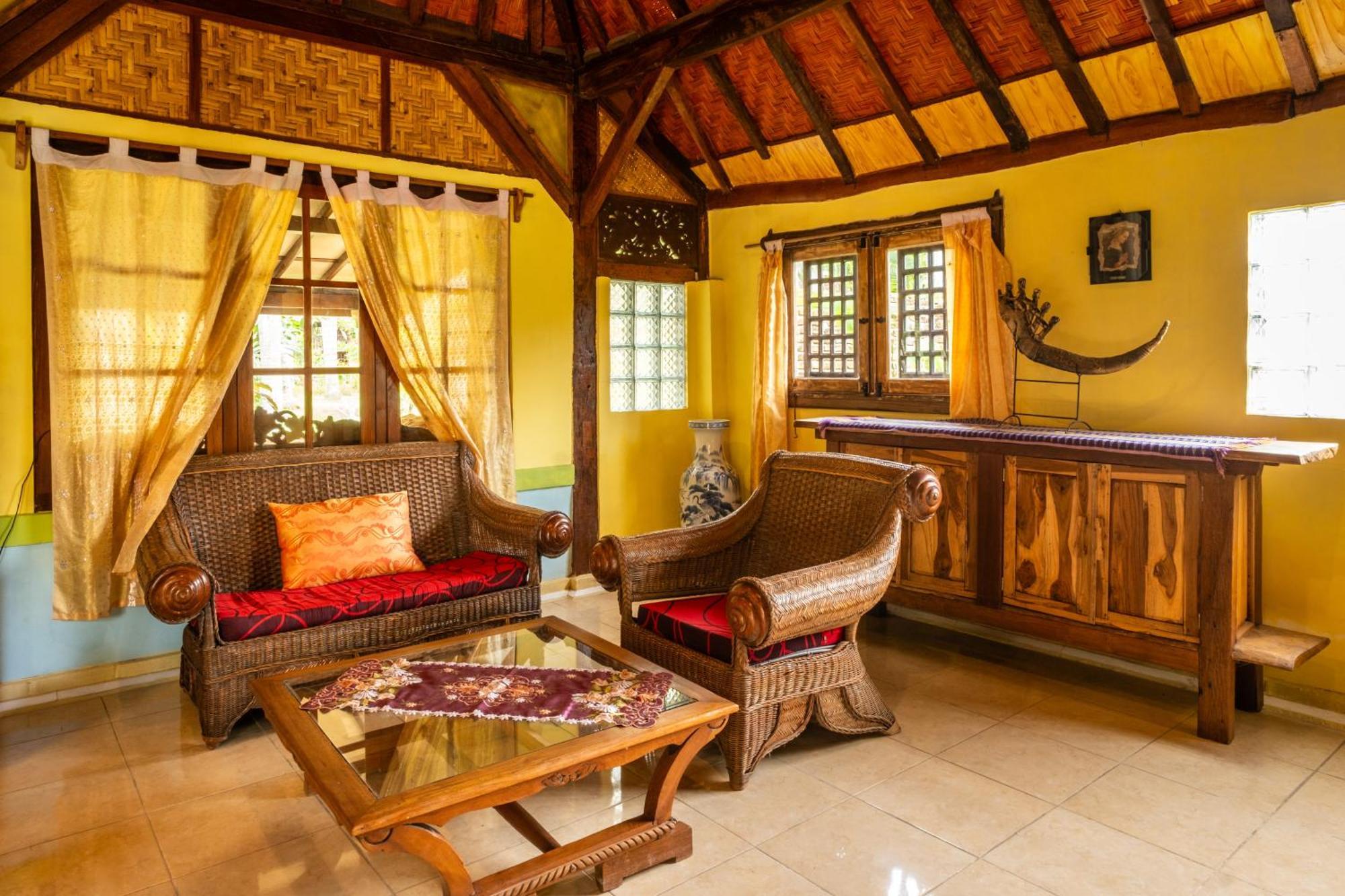 Lombok Stanley Garden Villas Montongbuwoh エクステリア 写真